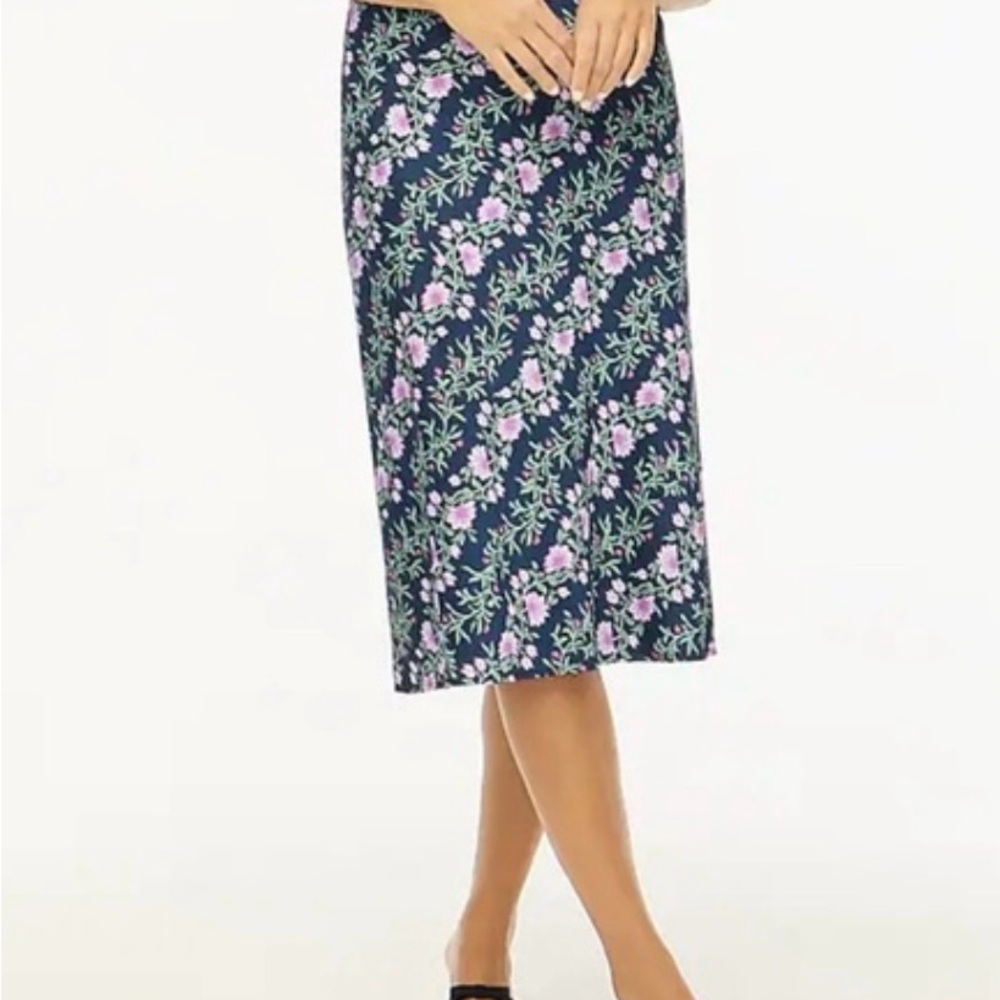 J Crew Floral Skirt Midi Blue Pink Purple Vine Medium NWT - Picture 3 of 9